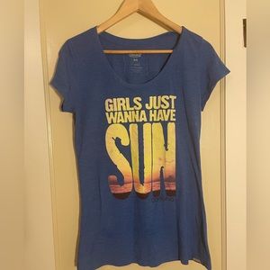 Cariloha Beach Girls TShirt. Great shape.